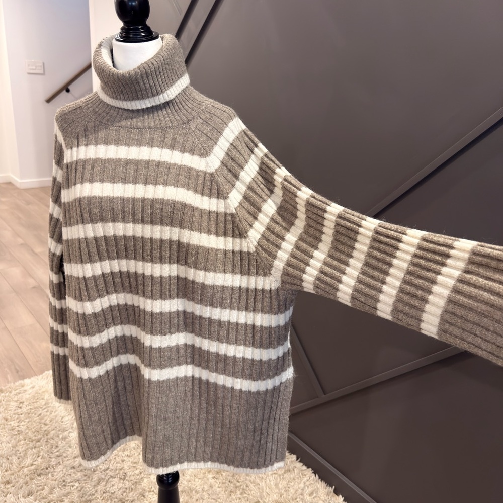 H&M Taupe Ribbed Knit Sweater - Picture 3 of 5